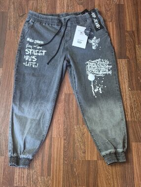 Gray Graphic Jogger Jeans with White Street Art Prints